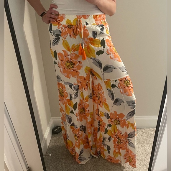 NWT Blue B. Floral Print Flared Flowly Lightweight Palazzo Pants Sz M - Picture 2 of 6